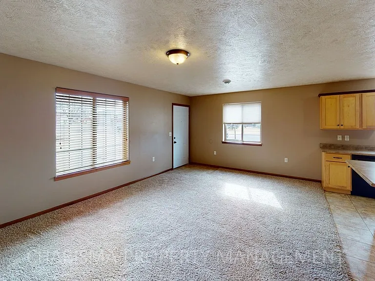 Fieldstone Townhomes — Photo 16
