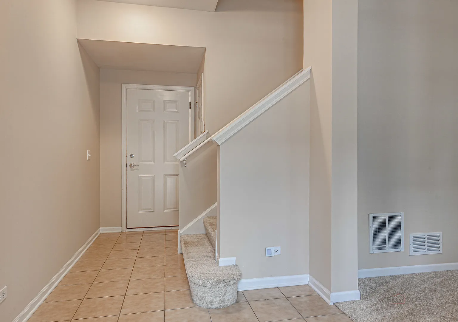 3 bed, 2.5 bath, 2352 sqft, $3,575 — Photo 3