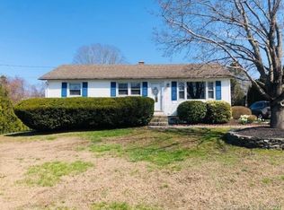 12 Terry Ln, Plainfield, CT 06374