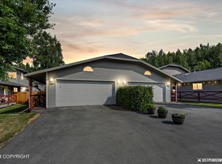 16621 Rivers Edge Ln #22, Eagle River, AK 99577