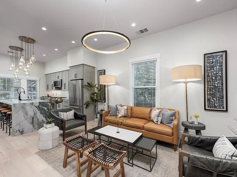 Luxury Spaces — Photo 231