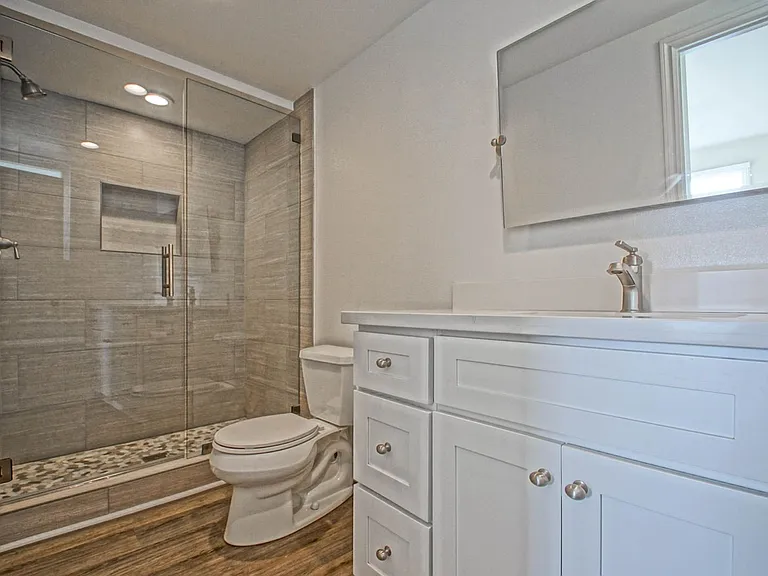 307 Bayview Dr — Photo 26