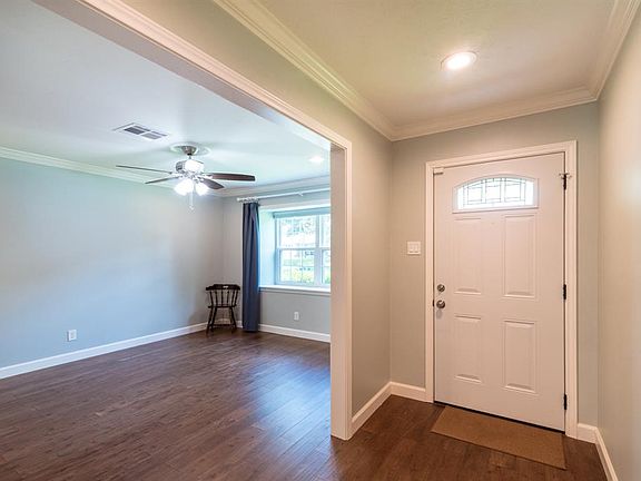 4th image of 7619 Troulon Dr