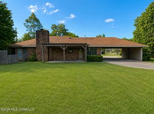 901 Tuckaho Dr, Columbus, MS 39702
