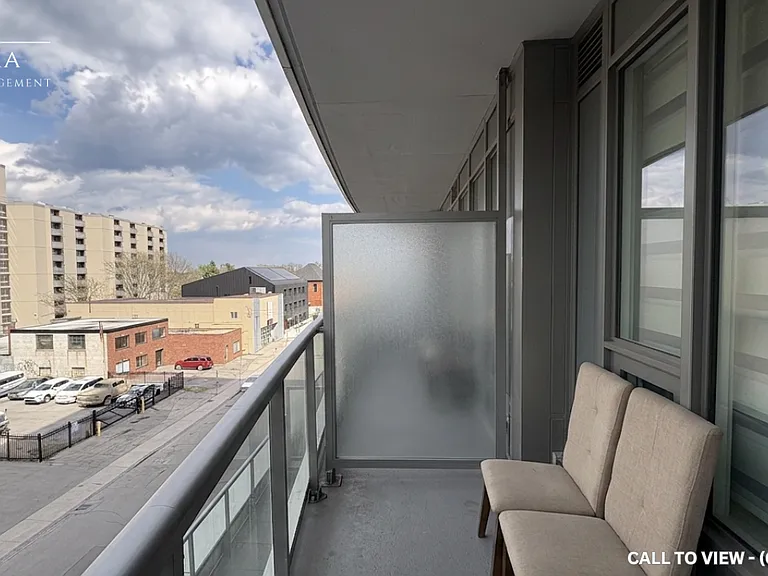 212 King William St #401 — Photo 10