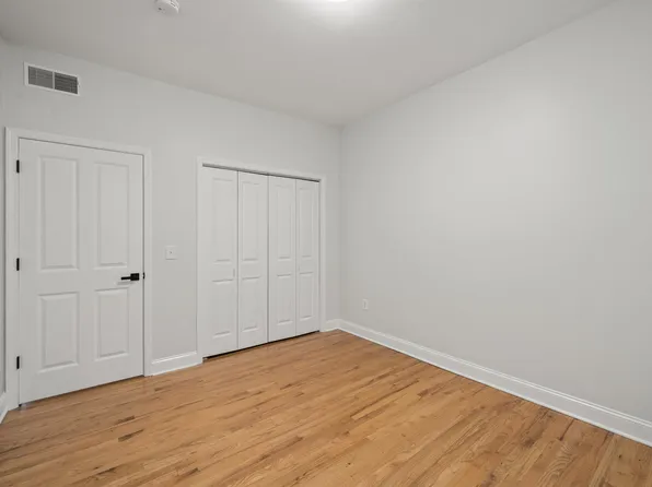 287 Grand Street image 8 of 11