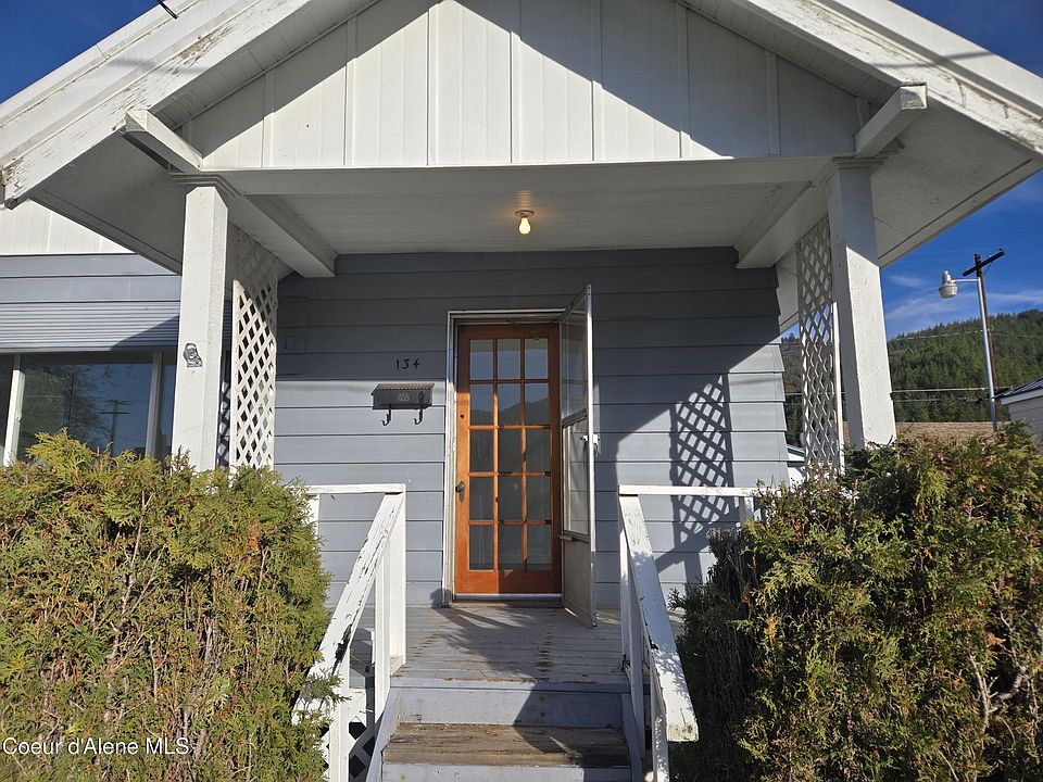 1st image of 134 W Riverside Ave