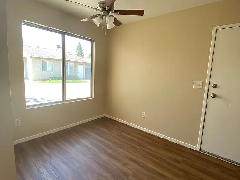 3122 Brookside Dr — Photo 3