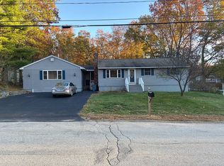 36 Country Club Ln, Merrimack, NH 03054