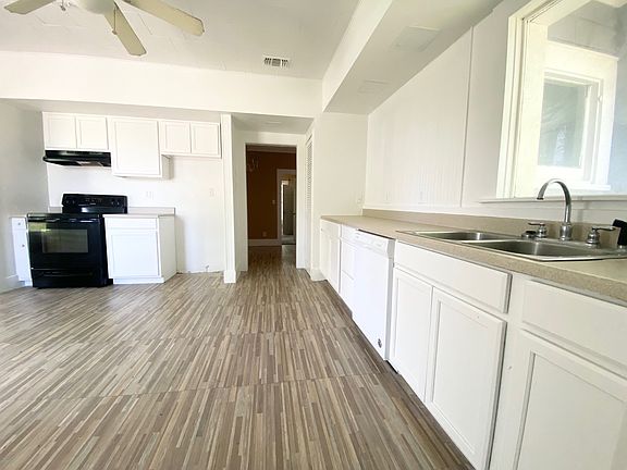 3rd image of 106 W Decatur St