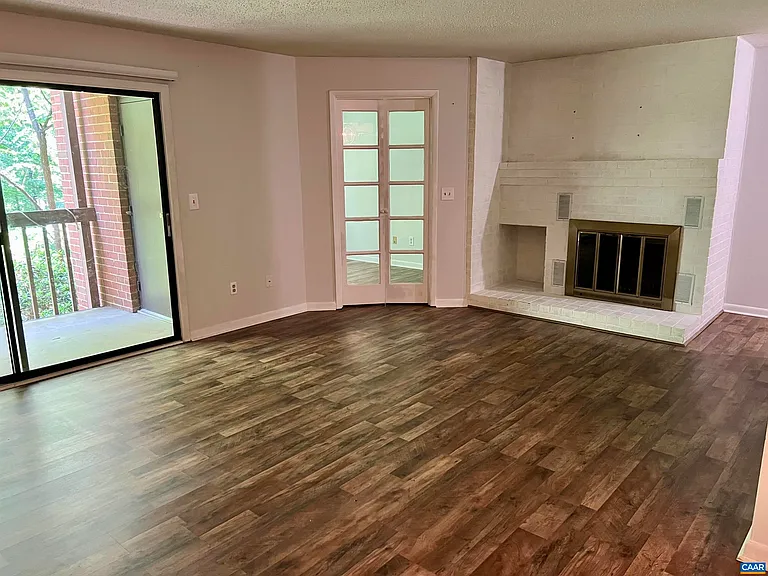 117 Turtle Creek Rd #6 — Photo 1