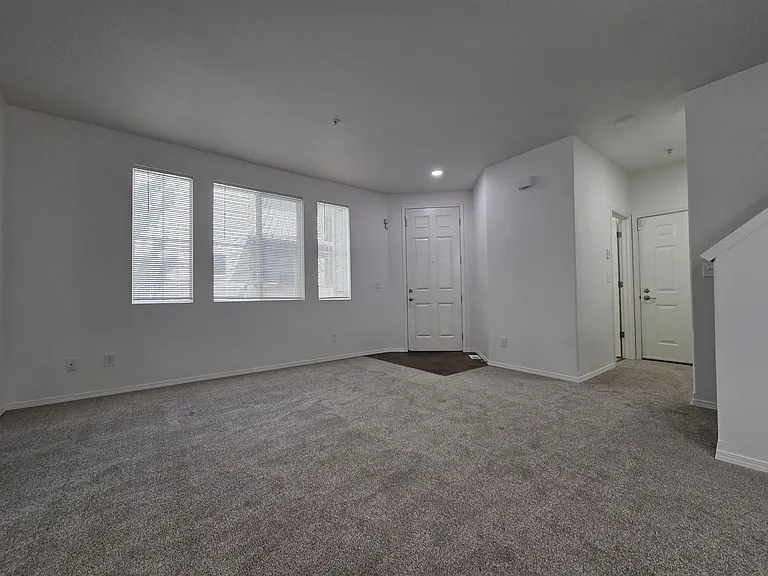 1185 Griggs St — Photo 7