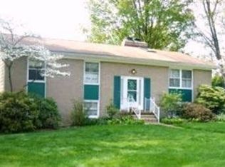 2472 Barrington Rd, Akron, OH 44333