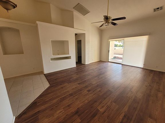 4th image of 1590 Country Club Way