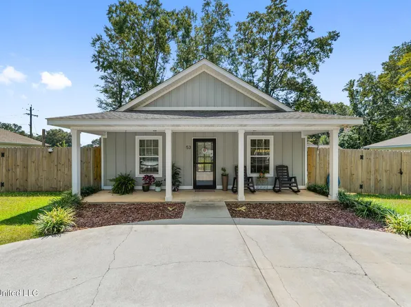 53 2nd Ave, Lucedale, MS 39452
