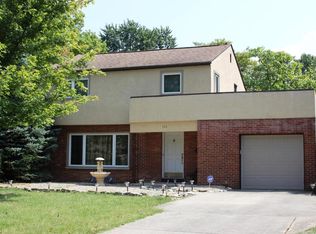 166 S Roosevelt Ave, Columbus, OH 43209