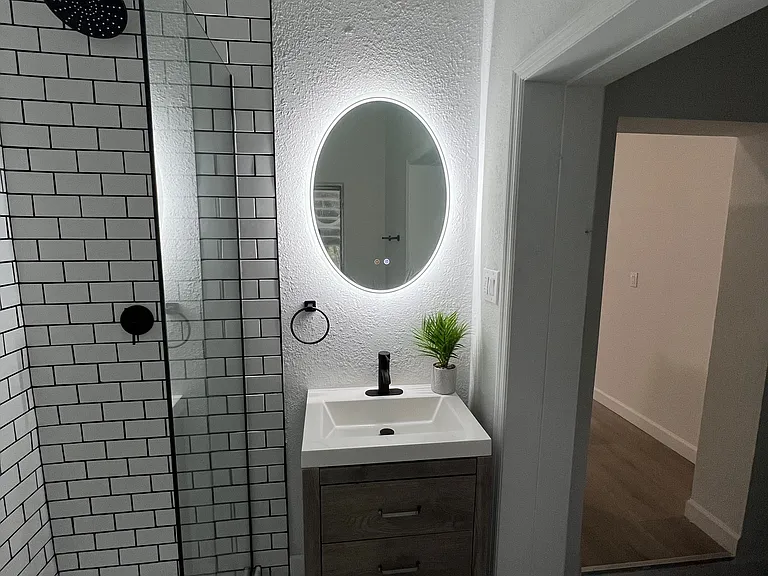 1217 Lakeside Dr #1 — Photo 4