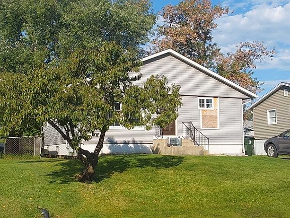 2nd image of 1218 Beverly Dr