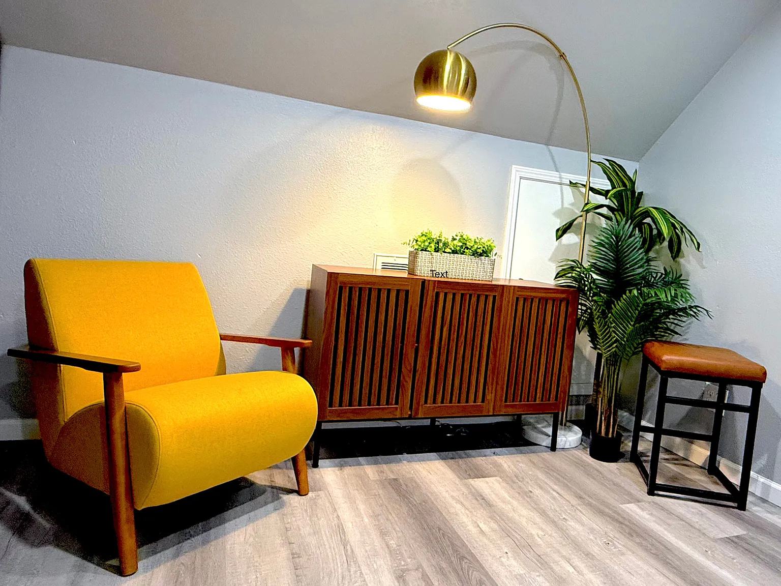 2 bed, 900 sqft, $4,001 — Photo 3