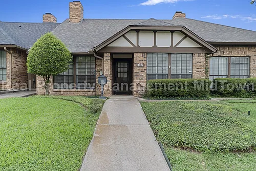 621 Windgate Ct Photo 1