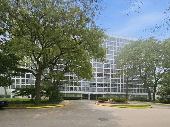 601 E 32nd St APT 310, Chicago, IL 60616