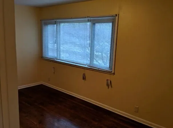 2139 W Silver Spring Dr — Photo 10