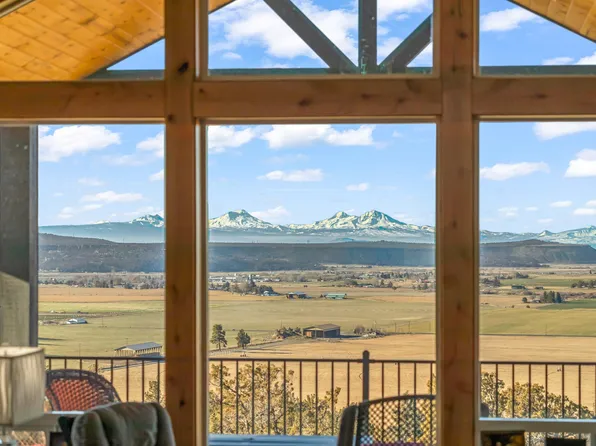 5582 N McKay Rd, Prineville, OR 97754