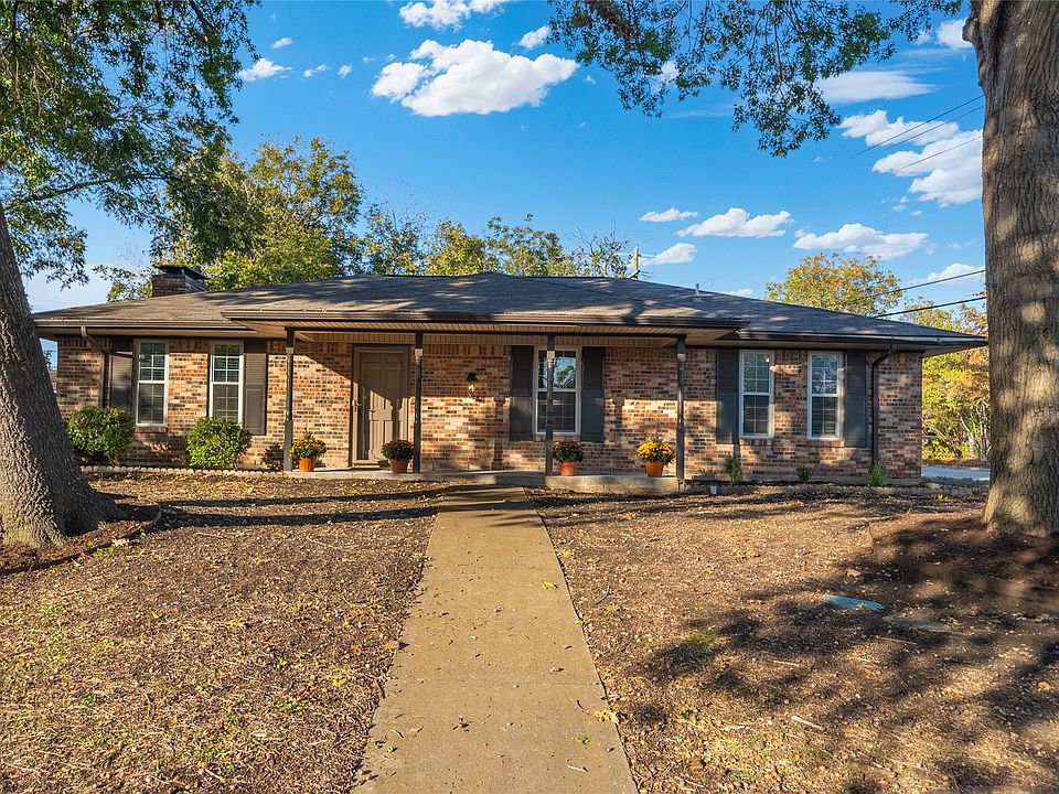 1st image of 213 Allenwood Dr