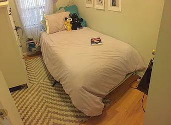 Rented by Kenneth Rosenblum, LREB