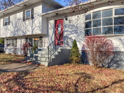 387 West Spring Street, West Haven, CT, 06516
