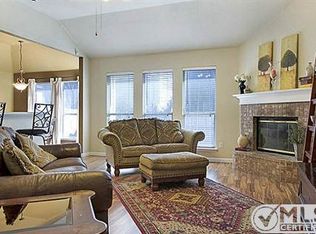 612 Joy Ln, Mansfield, TX 76063