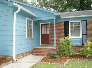 3203 Waterford Dr, Jamestown, NC 27282