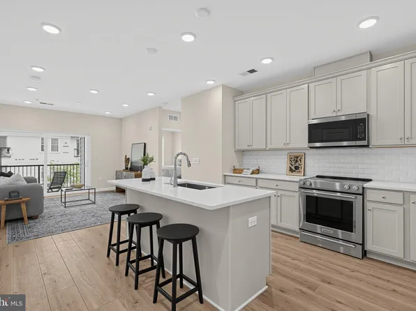 431 Washington St Unit 2212, Conshohocken, PA 19428