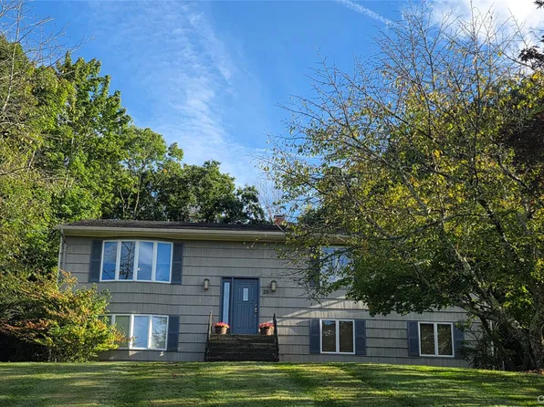 20 Amy Todt Drive, Monroe, NY 10950