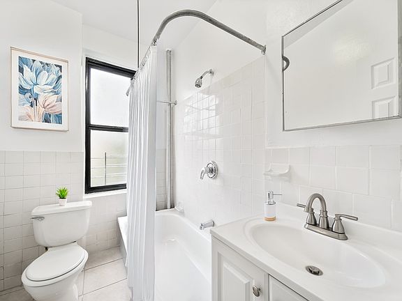 3rd image of 17 W 125th St APT 3I