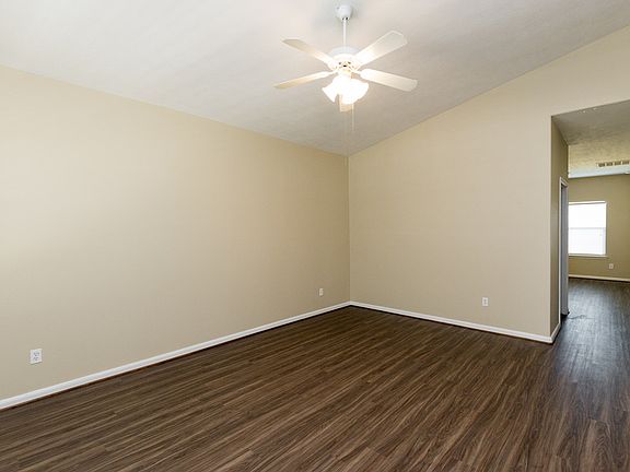2nd image of 21414 Berry Vine St