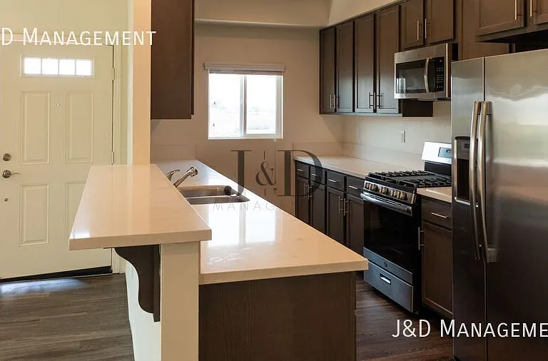 8137 Cascio Ct #102 — Photo 32