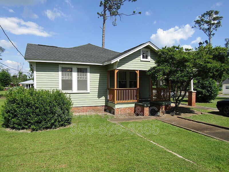 1st image of 3016A 4th St
