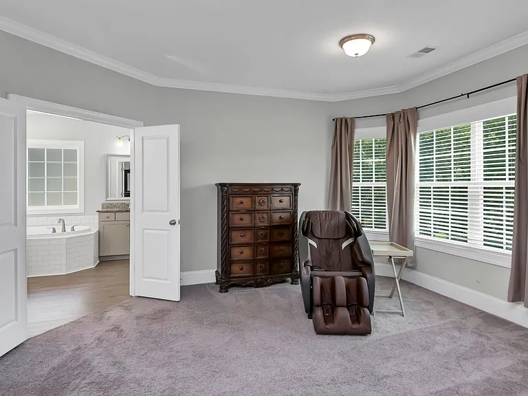 2286 Harvestwood Ln — Photo 35