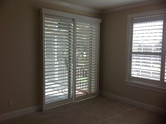 Plantation shutters 