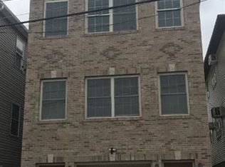 306 Winfield Ave, Jersey City, NJ 07305