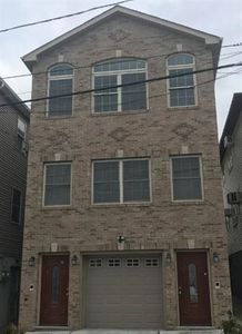 306 Winfield Ave, Jersey City, NJ, 07305