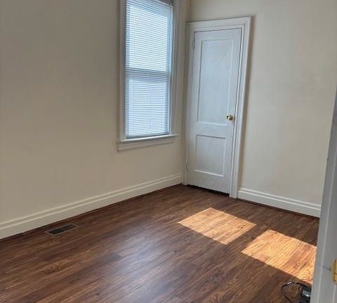 5th image of 726 Garfield Ave