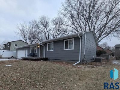 2200 S Grandview Ave, Sioux Falls, SD, 57103