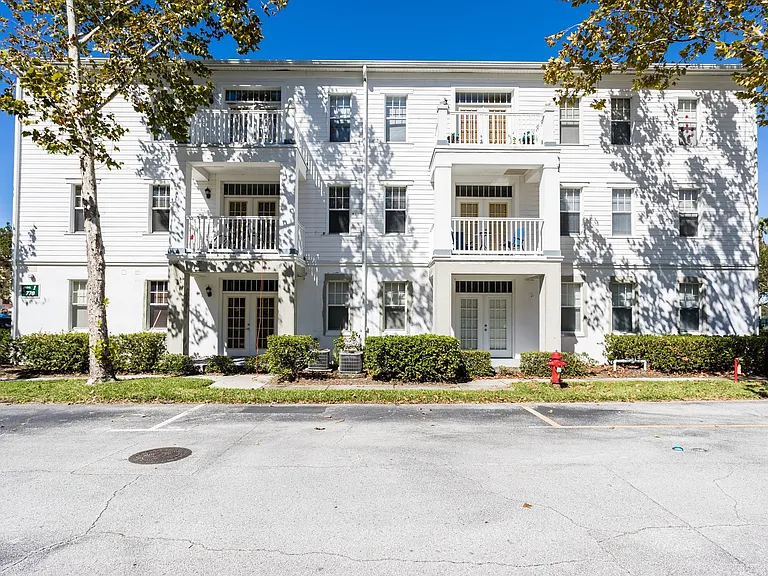 770 Siena Palm Dr #1 — Photo 2