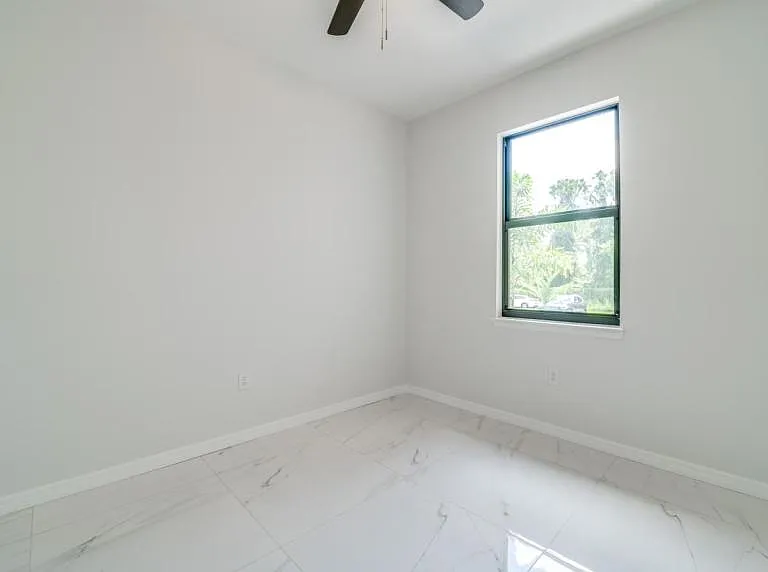 4864 Golfview Blvd — Photo 8
