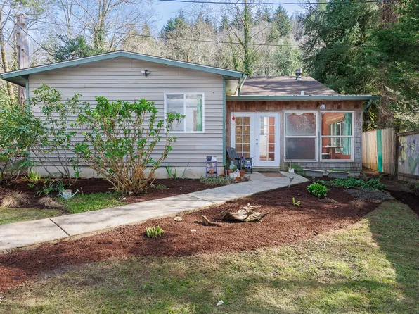 15 N Stockton Ave, Otis, OR 97368