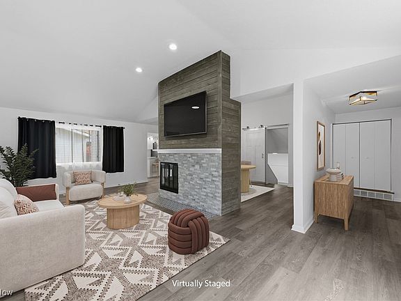2nd image of 6677 Crenshaw Dr