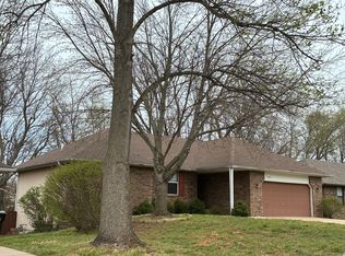 3991 W Tracy St, Springfield, MO 65807