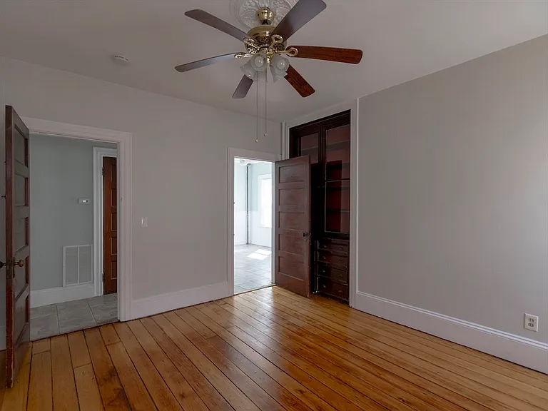 18 Meader St #1 — Photo 20